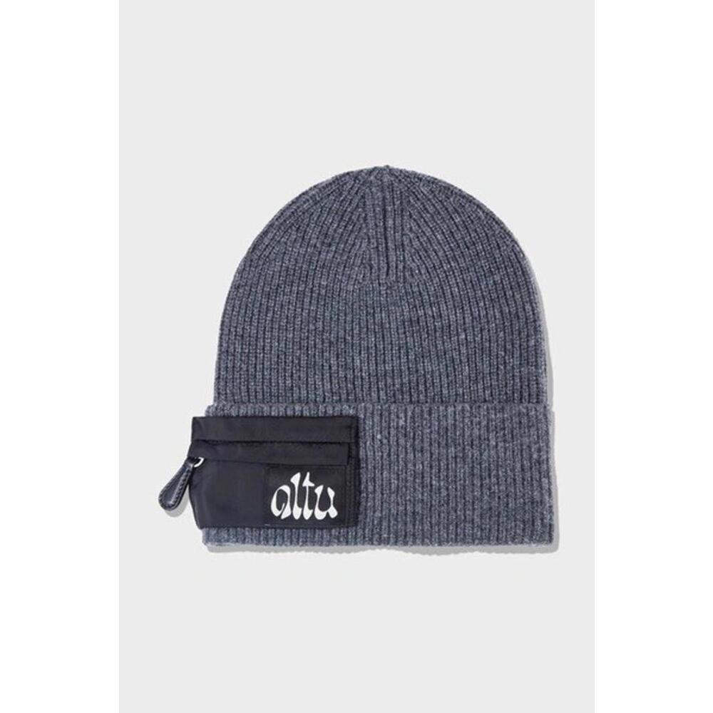 NWT $195 Altuzarra Knit Pouch Hat In Graphite